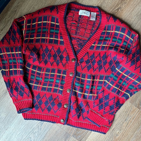 Countryside Classics vintage Red and blue plaid and argyle knit cardigan. Medium - Picture 5 of 6